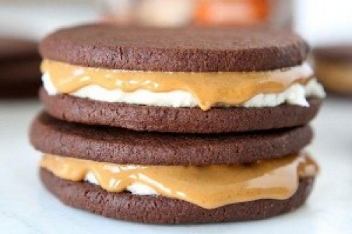 Tự tay làm bánh oreo nhân bơ đậu phộng ngon tuyệt cú mèo