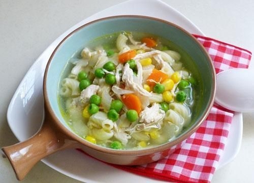Canh gà nấu đậu hà lan