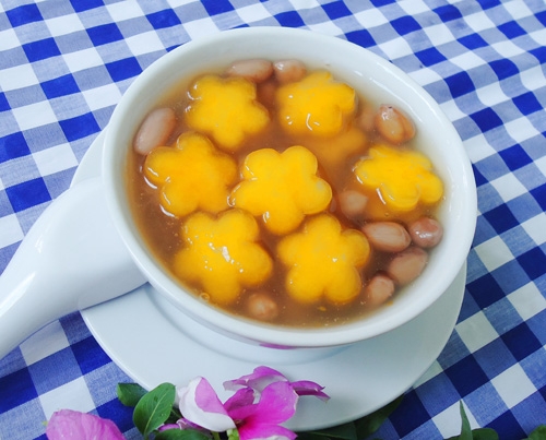 Chè bí đỏ đậu phộng thơm ngon